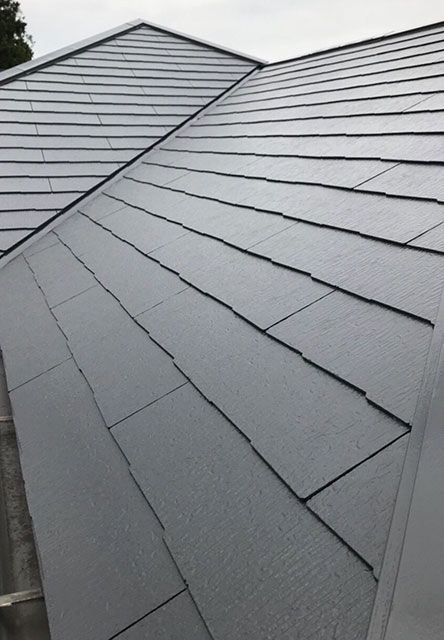 エスケープレミアムルーフSiの塗料を使った屋根塗装リフォーム施工事例